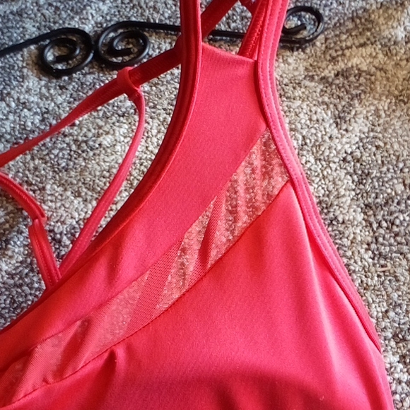 Victoria sport strappy bralette - Picture 10 of 14